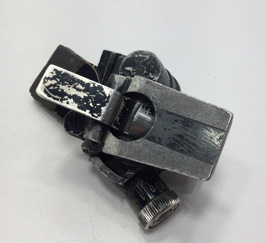 CUMHURİYET BAŞLARI TOPÇU DÜRBÜNÜ