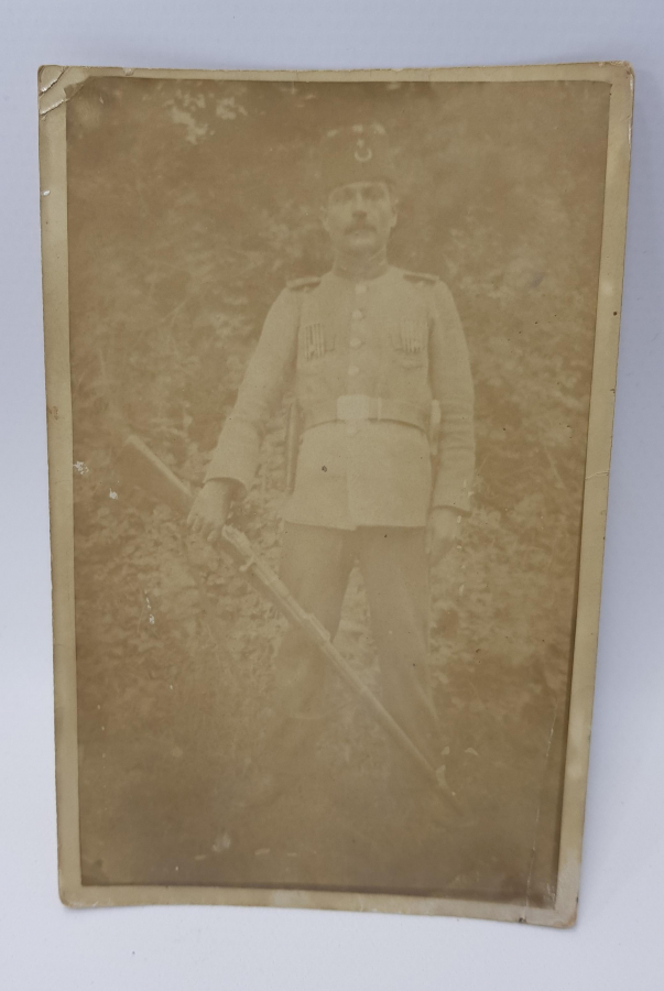 1. DÜNYA SAVAŞI ELİNDE MAVZERİYLE OSMANLI SUBAYI 