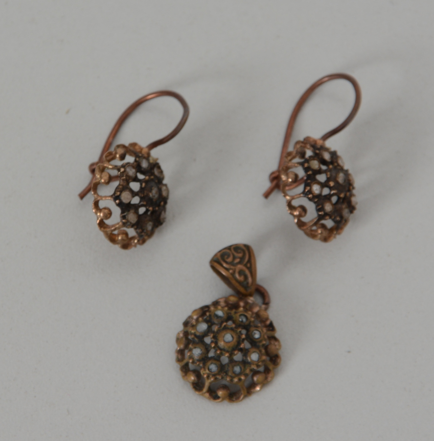 ELMAS TAŞLI KOLYE KÜPE TAKIMI