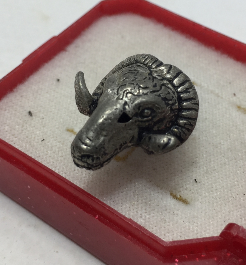 KOÇ BAŞI FORMUNDA GÜMÜŞ KOLYE UCU