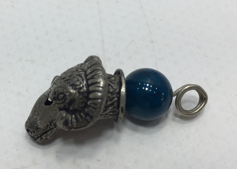 KOÇ BAŞI FORMUNDA GÜMÜŞ KOLYE UCU