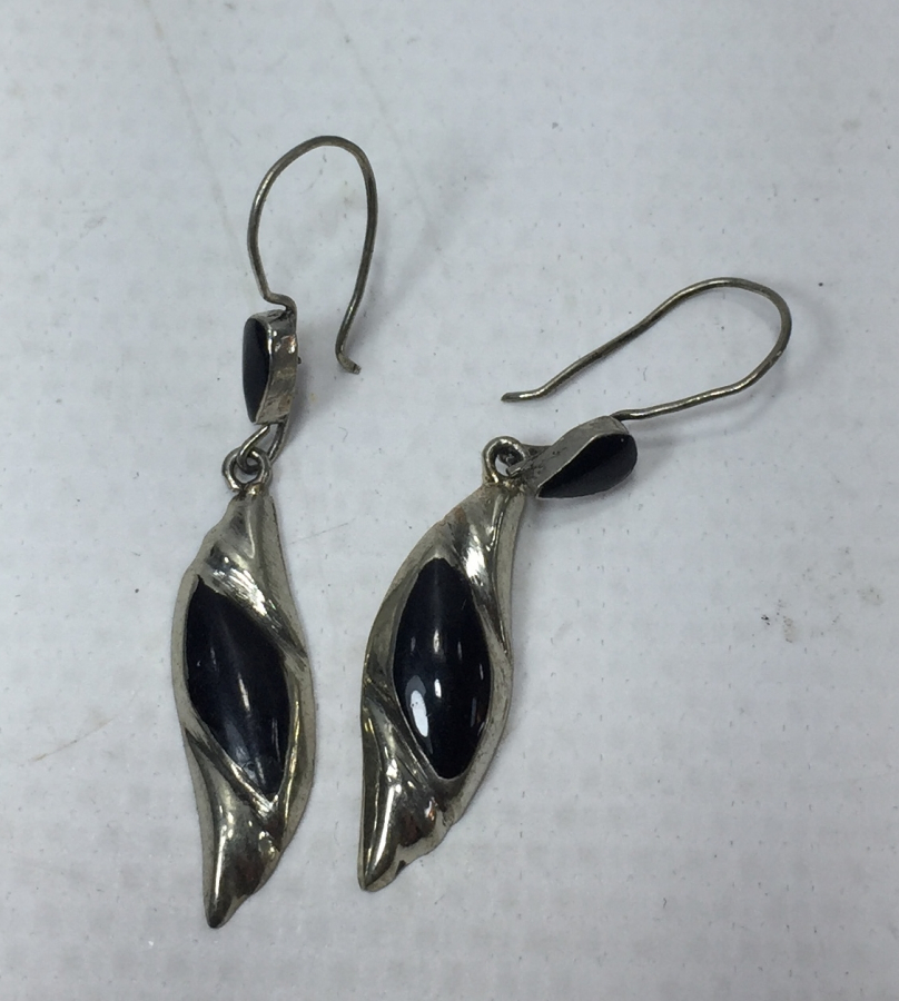 OLTU TAŞLI ÖZEL YAPIM GÜMÜŞ KÜPE