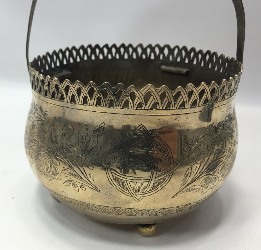 OSMANLI PAZARINA YAPILMIŞ KALEM İŞÇİLİKLİ İNGİLİZ ŞEKERLİK