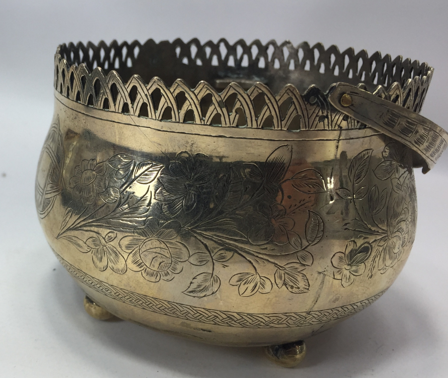 OSMANLI PAZARINA YAPILMIŞ KALEM İŞÇİLİKLİ İNGİLİZ ŞEKERLİK