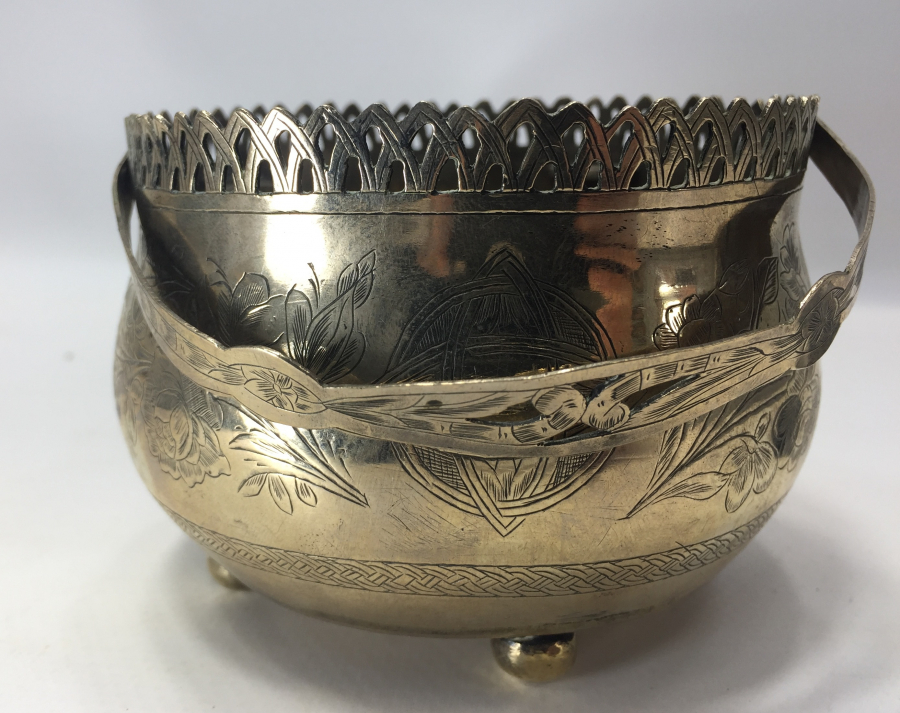 OSMANLI PAZARINA YAPILMIŞ KALEM İŞÇİLİKLİ İNGİLİZ ŞEKERLİK