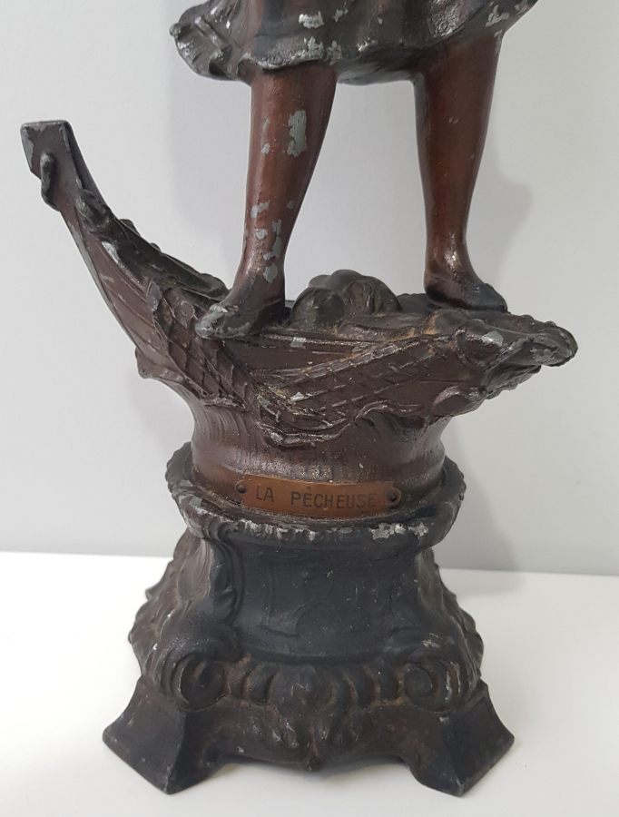 1900'LERDEN SANATÇI İMZALI TUTYA HEYKEL 