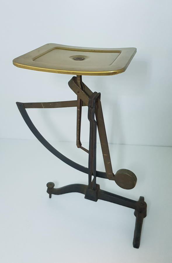 ANTİKA POSTA TERAZİSİ