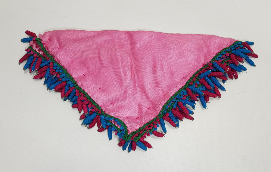 BERGAMA KOZAK YÖRESİ SÖĞÜT ÇİÇEĞİ MODELİ İĞNE OYASI YAZMA