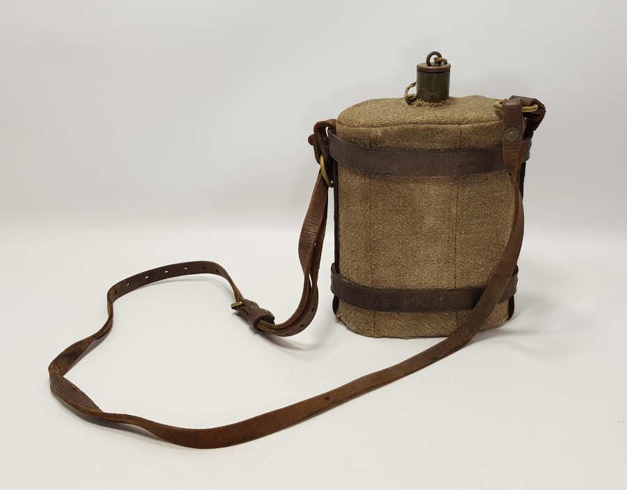 ÇANAKKALE SAVAŞI ÇUHA KILIF İÇİNDE EMAYE MATARA