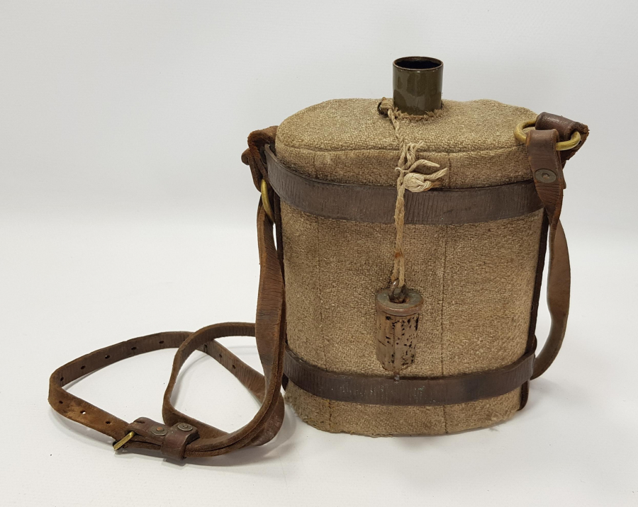 ÇANAKKALE SAVAŞI ÇUHA KILIF İÇİNDE EMAYE MATARA