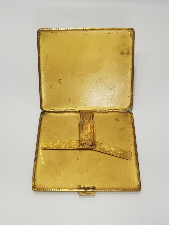 ESKİ ALMAN MALI TÜTÜN TABAKASI 