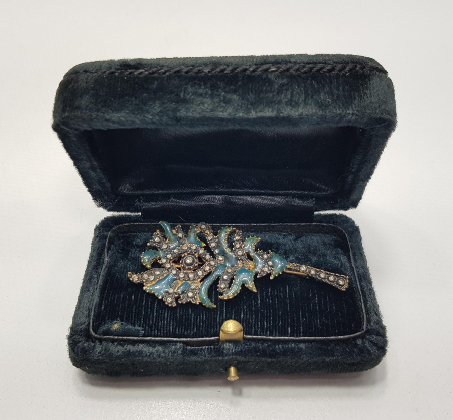 MİNELİ ELMAS BROŞ