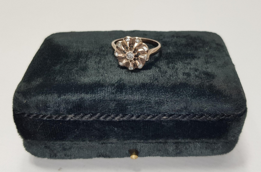 OSMANLI DÖNEMİ ELMAS TAŞLARLA BEZELİ GÜL MODELİ ALTIN YÜZÜK