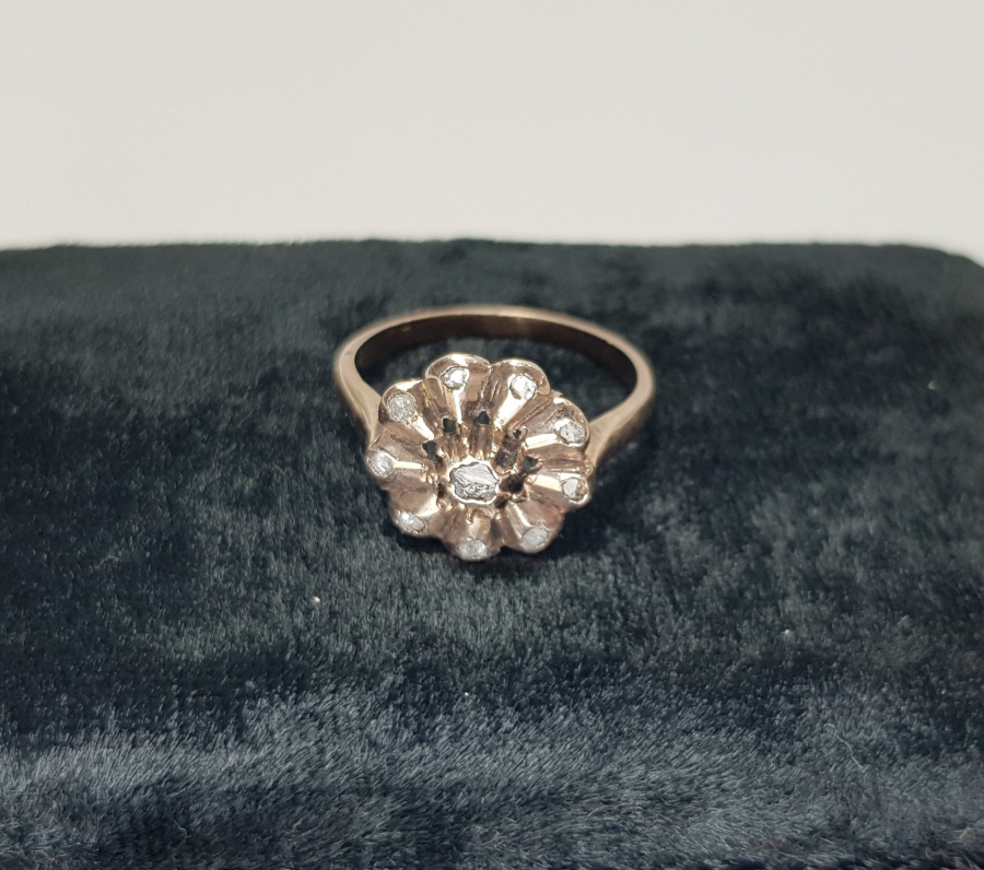 OSMANLI DÖNEMİ ELMAS TAŞLARLA BEZELİ GÜL MODELİ ALTIN YÜZÜK