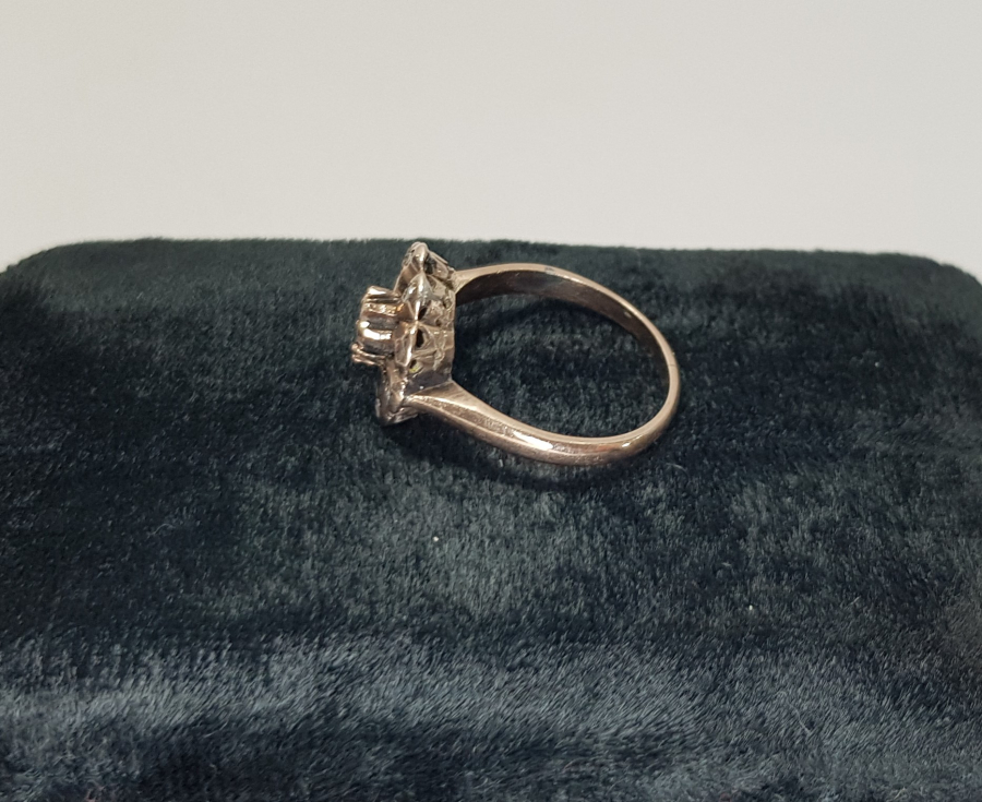 OSMANLI DÖNEMİ ELMAS TAŞLARLA BEZELİ GÜL MODELİ ALTIN YÜZÜK