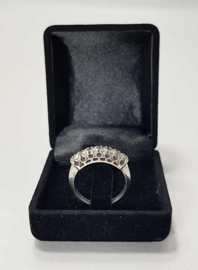 YEDİTAŞ PIRLANTA YÜZÜK 