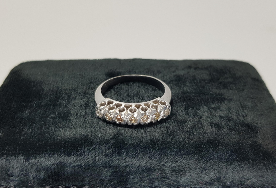 YEDİTAŞ PIRLANTA YÜZÜK 