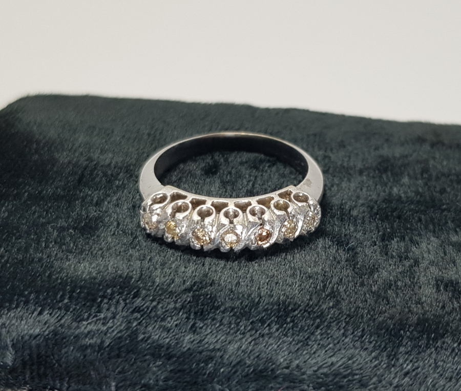 YEDİTAŞ PIRLANTA YÜZÜK 