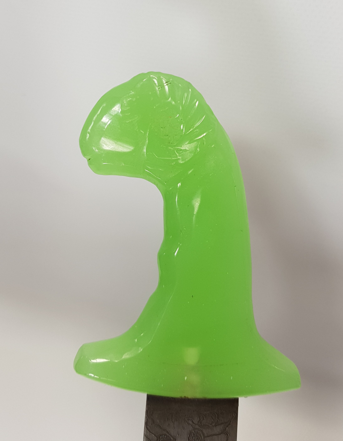 YEŞİM TAŞI KOÇ BAŞI SAPLI HARİKA GRAVÜRLERLE SÜSLÜ HANÇER 