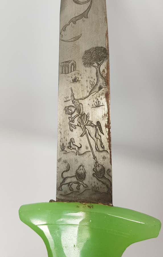 YEŞİM TAŞI KOÇ BAŞI SAPLI HARİKA GRAVÜRLERLE SÜSLÜ HANÇER 