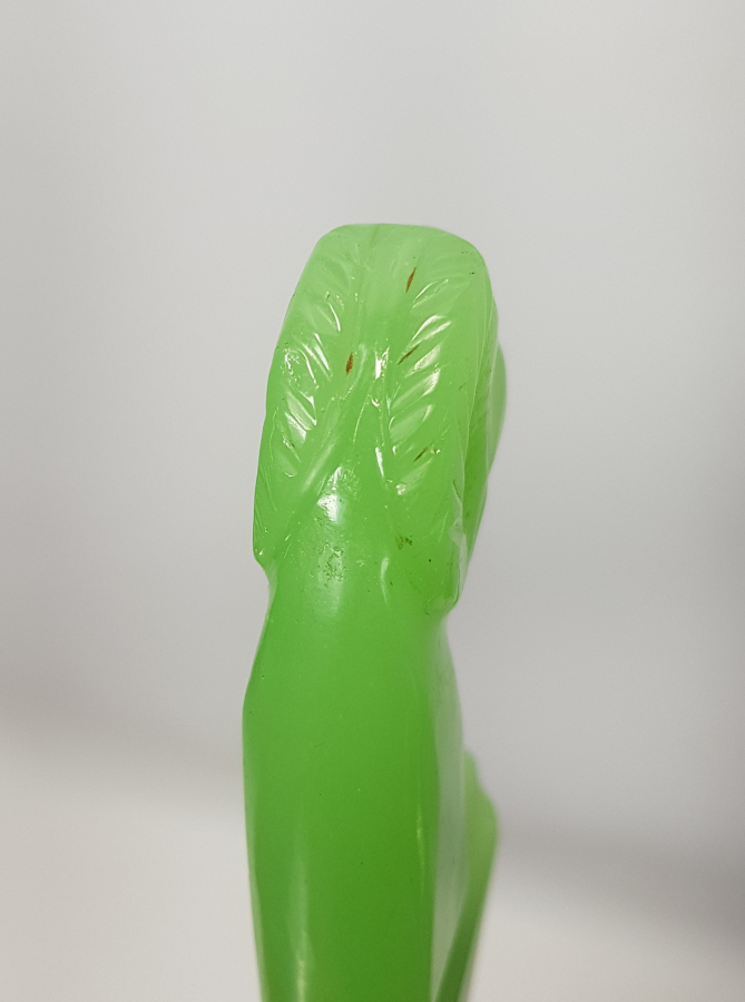 YEŞİM TAŞI KOÇ BAŞI SAPLI HARİKA GRAVÜRLERLE SÜSLÜ HANÇER 