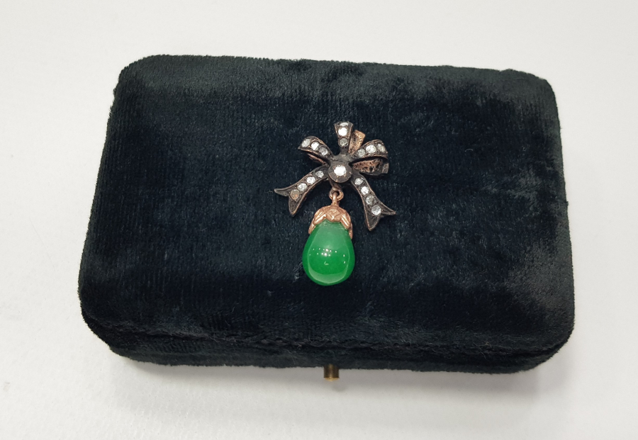 ZÜMRÜT VE ELMAS TAŞLARLA SÜSLÜ KOLYE UCU