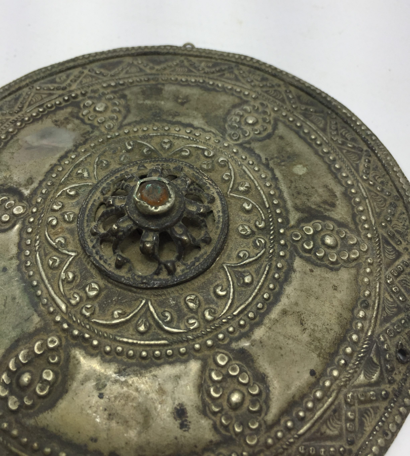 OSMANLI DÖNEMİ KABARTMA İŞÇİLİKLİ GÜMÜŞ TEPELİK