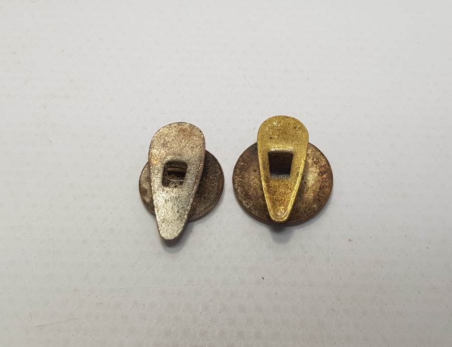 CUMHURİYET İLK DÖNEM İKİ ADET MİNELİ KIZILAY ROZETİ