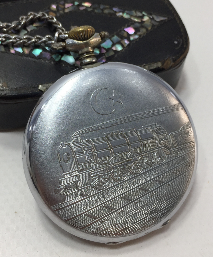 HİSLON MARKA KURMALI CEP SAATİ