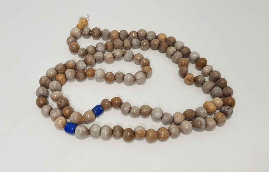 TOHUMLARDAN YAPILMIŞ ESKİ TESBİH 