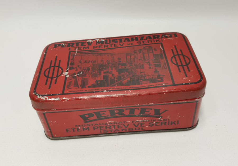 PERTEV MÜSTAHZARATI TENEKE KUTU 