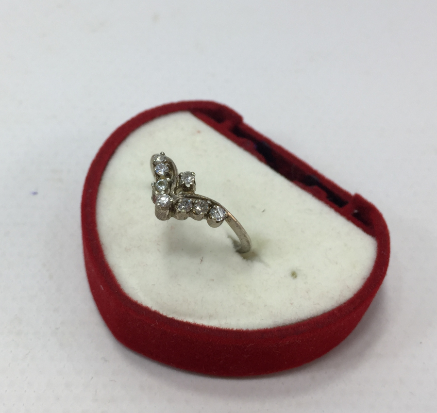 ZİHGİR FORMUNDA ÖZEL YAPIM PIRLANTALI PLATİN YÜZÜK