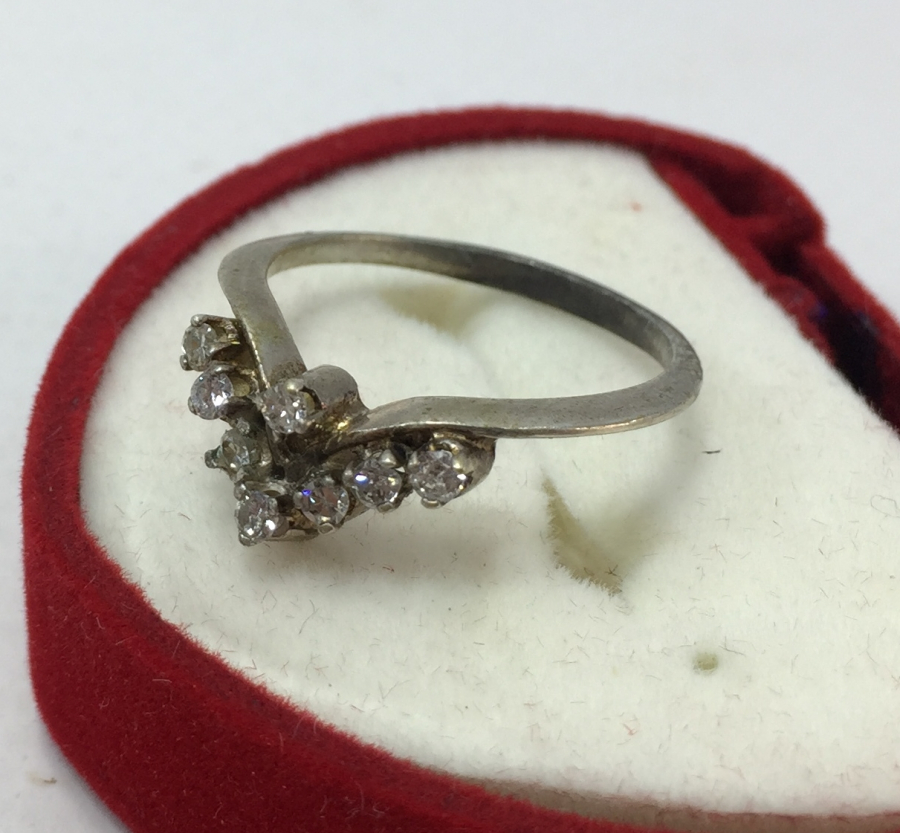 ZİHGİR FORMUNDA ÖZEL YAPIM PIRLANTALI PLATİN YÜZÜK