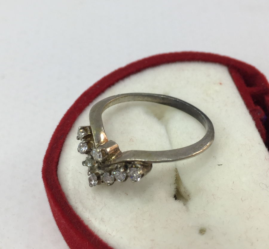 ZİHGİR FORMUNDA ÖZEL YAPIM PIRLANTALI PLATİN YÜZÜK