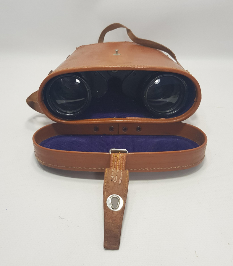 DERİ KUTUSUNDA ZENITH DÜRBÜN 