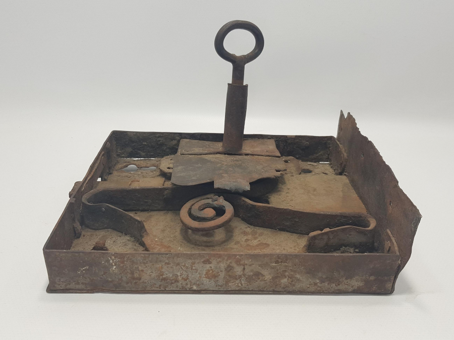 OSMANLI KONAK KAPISI KİLİDİ VE ANAHTARI 