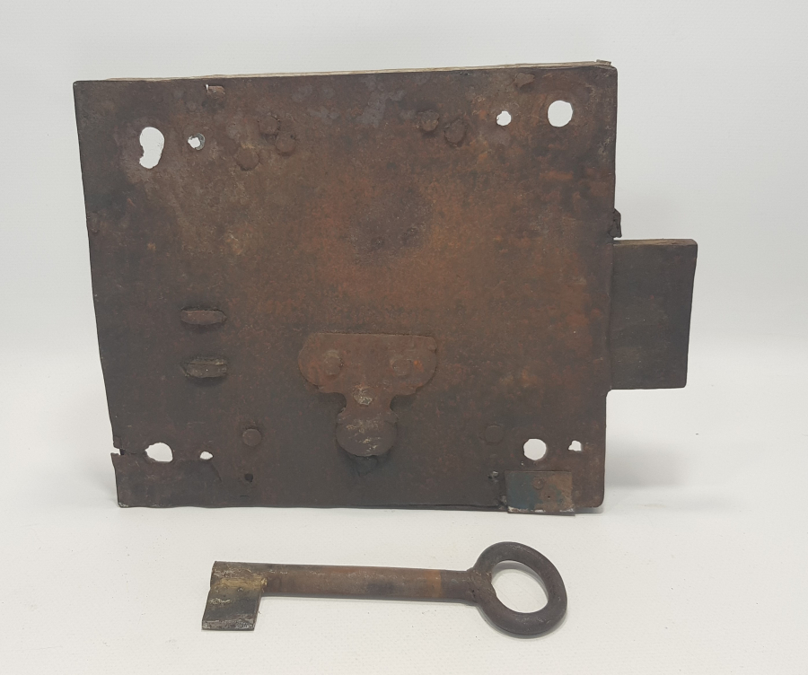 OSMANLI KONAK KAPISI KİLİDİ VE ANAHTARI 