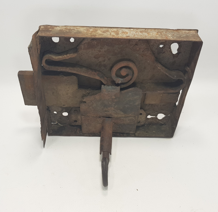 OSMANLI KONAK KAPISI KİLİDİ VE ANAHTARI 