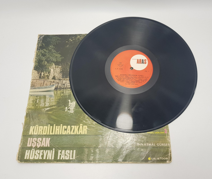 ŞEF KEMAL GÜRSES KÜRDİLİ HİCAZKAR, UŞŞAK, HÜSEYNİ FASLI 33