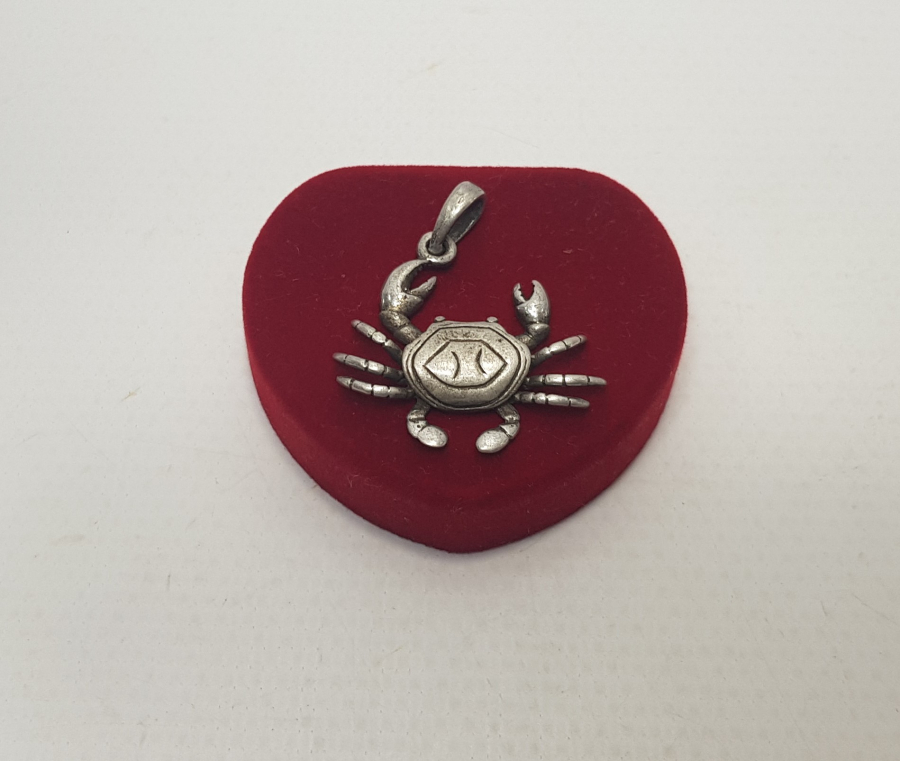 YENGEÇ BURCU GÜMÜŞ KOLYE UCU 