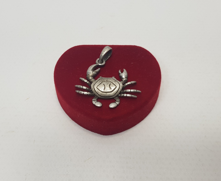 YENGEÇ BURCU GÜMÜŞ KOLYE UCU 