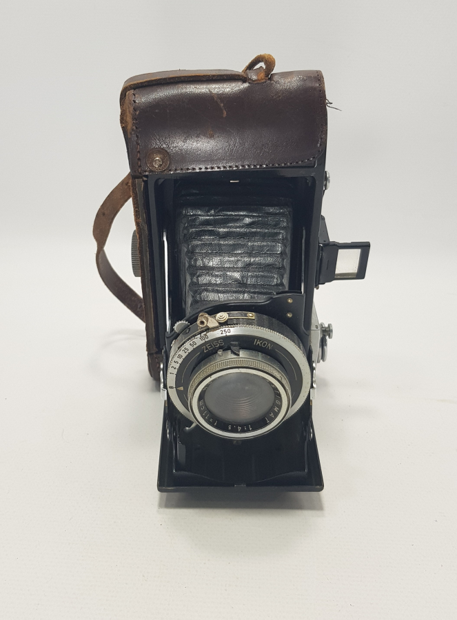 ZEISS IKON KÖRÜKLÜ FOTOĞRAF MAKİNESİ 