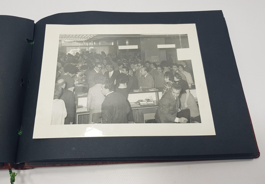 ZİRAAT BANKASI MALTEPE ŞUBESİNİN AÇILIŞI VE ZİRAAT BANKASI İLE İLGİLİ KİTAP, FOTOĞRAF ALBÜMÜ VE EFEMERA LOTU 