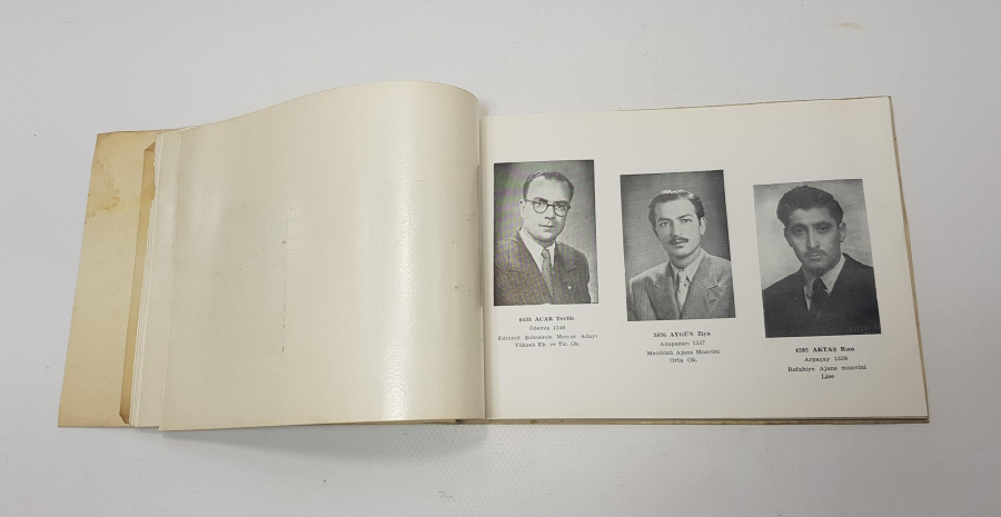 ZİRAAT BANKASI MALTEPE ŞUBESİNİN AÇILIŞI VE ZİRAAT BANKASI İLE İLGİLİ KİTAP, FOTOĞRAF ALBÜMÜ VE EFEMERA LOTU 