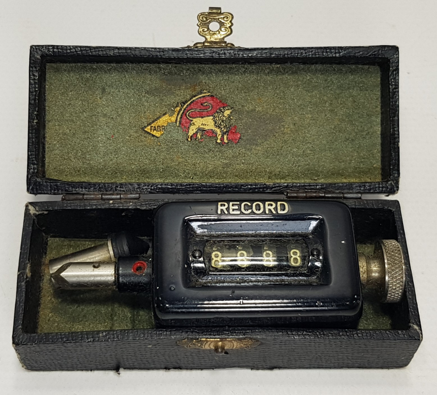 KUTUSUNDA RECORD MARKA MİNİ EL ALETİ 