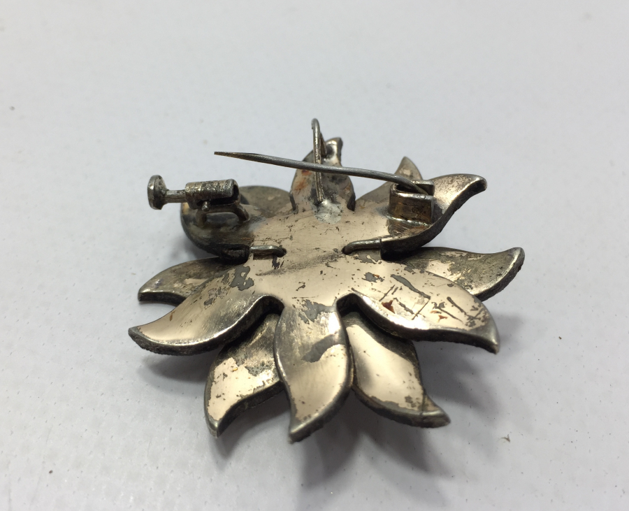 ÖZEL YAPIM ANTİKA ELMAS TAŞLARLA SÜSLÜ BROŞ