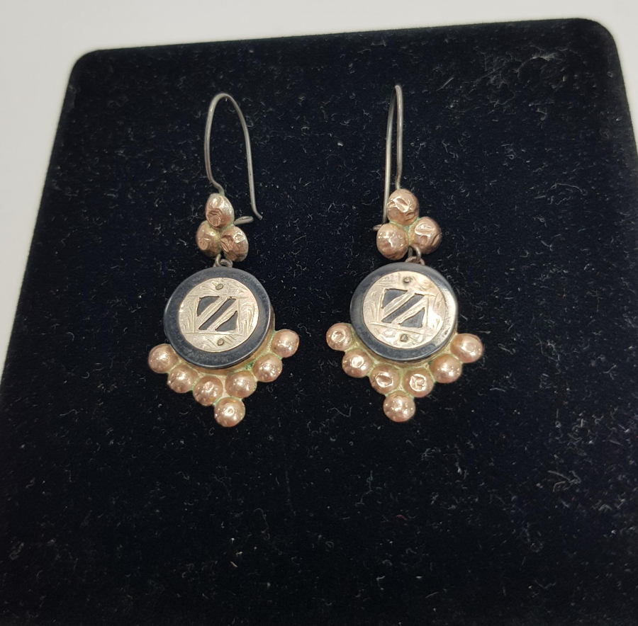 OLTU TAŞLI ALTIN KÜPE