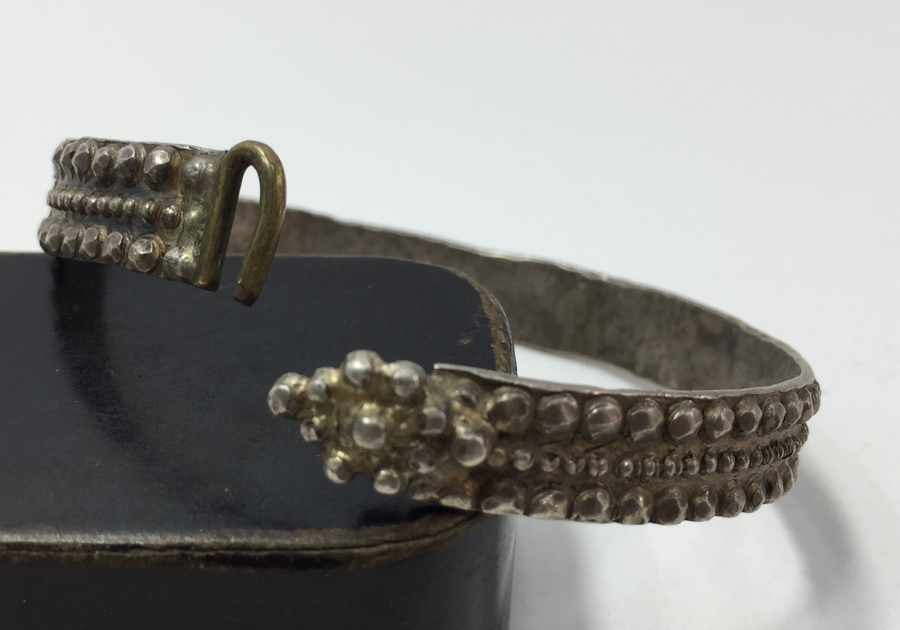 OSMANLI DÖNEMİ GÜVERSE İŞÇİLİKLİ BAYAN BİLEKLİĞİ