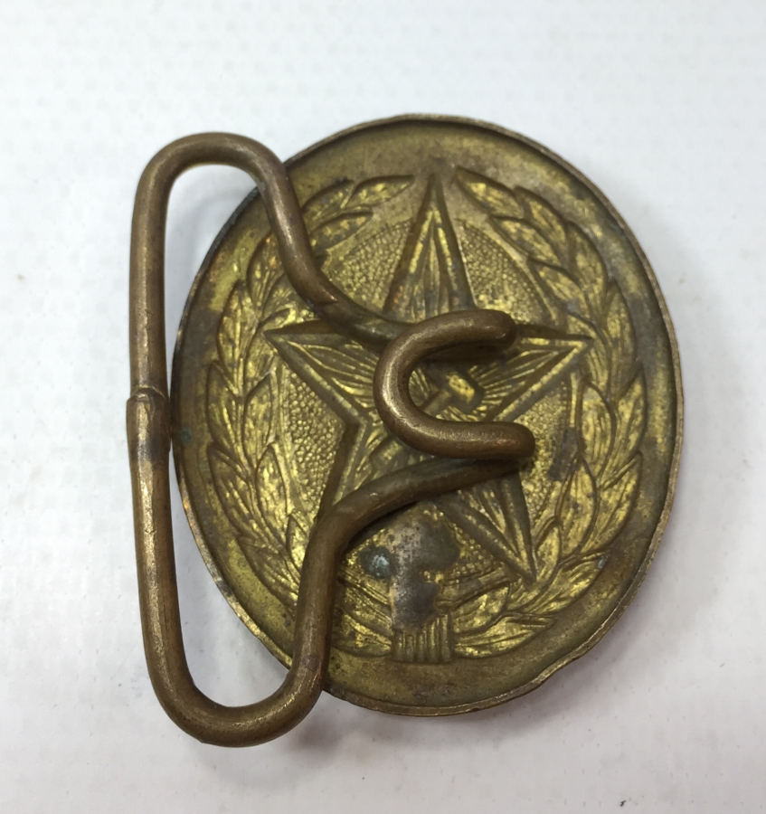 SOVYET DÖNEM ORAK ÇEKİÇ AMBLEMLİ ASKERİ KEMER TOKASI