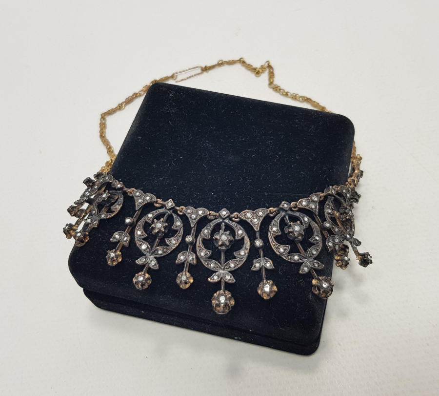 SU YOLU MODELİ ELMAS GERDANLIK 